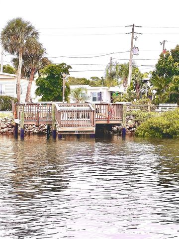 102 2ND AVENUE, Venice, FL 34285