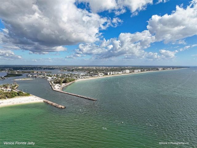 102 2ND AVENUE, Venice, FL 34285
