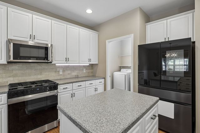 3028 Ballenger Dr, Nolensville, TN 37135