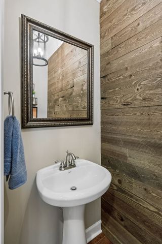 3028 Ballenger Dr, Nolensville, TN 37135