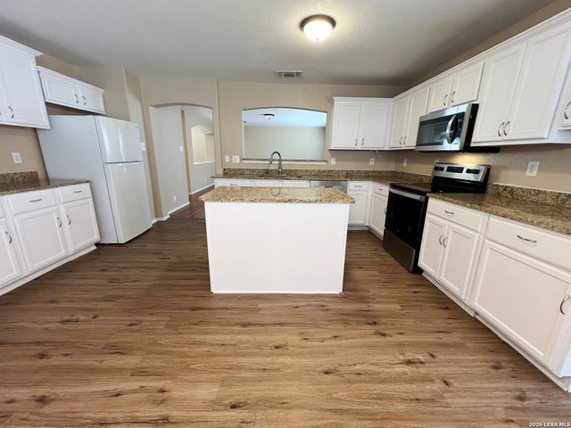 2219 Red Rock Crossing, San Antonio, TX 78245