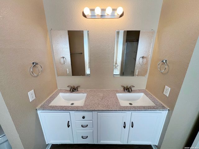 2219 Red Rock Crossing, San Antonio, TX 78245