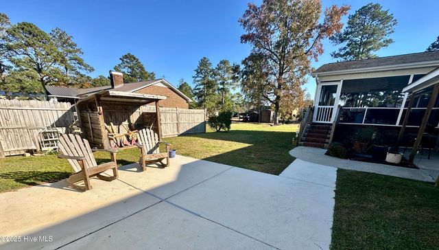 16 Port Side Lane, Belhaven, NC 27810