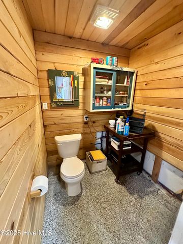 16 Port Side Lane, Belhaven, NC 27810