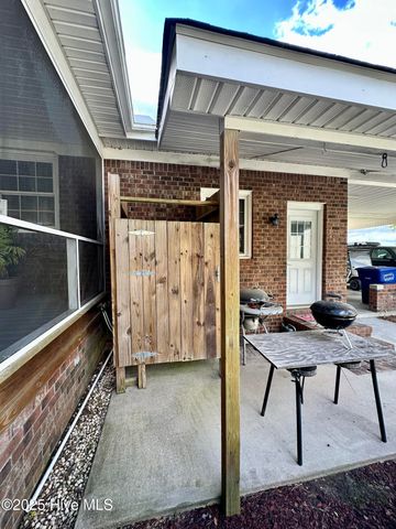 16 Port Side Lane, Belhaven, NC 27810