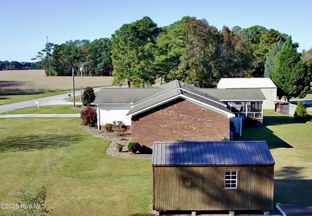 16 Port Side Lane, Belhaven, NC 27810