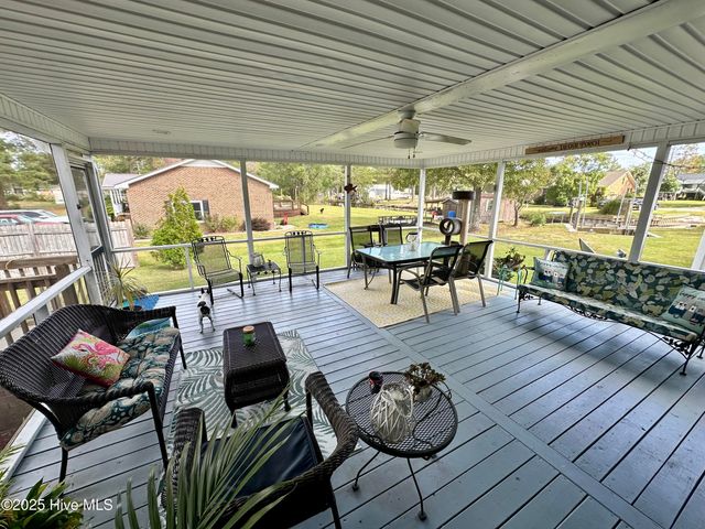 16 Port Side Lane, Belhaven, NC 27810