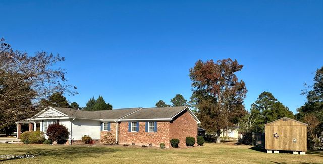 16 Port Side Lane, Belhaven, NC 27810