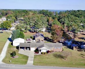 16 Port Side Lane, Belhaven, NC 27810