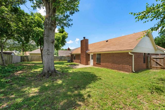 6337 EASTBRIER DR, Bartlett, TN 38135