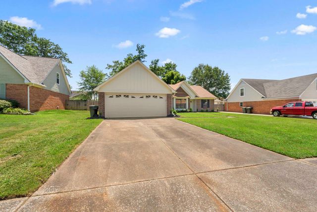 6337 EASTBRIER DR, Bartlett, TN 38135