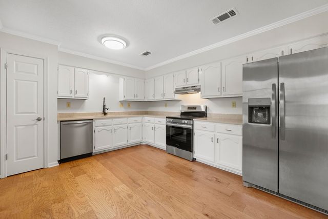 6337 EASTBRIER DR, Bartlett, TN 38135