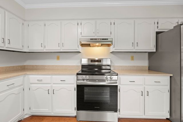 6337 EASTBRIER DR, Bartlett, TN 38135