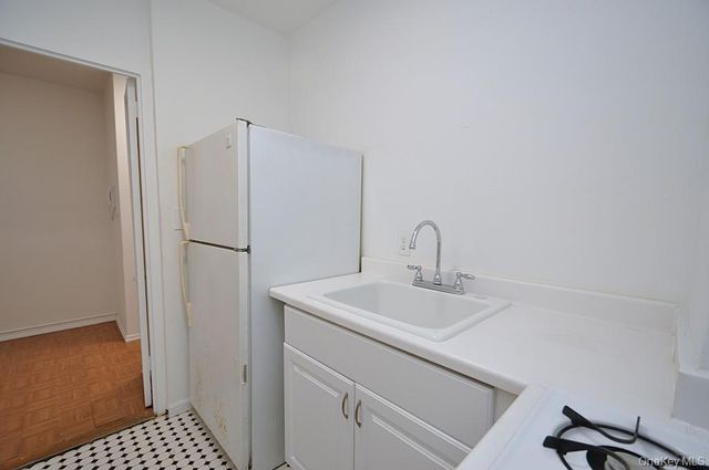 281 Garth Road B6D, Scarsdale, NY 10583