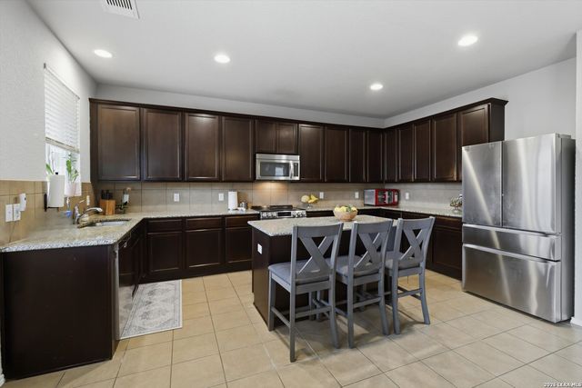 711 Rio Cactus Way, San Antonio, TX 78260