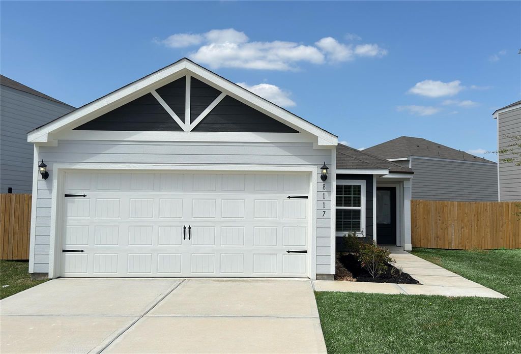 8117 Sunberry Shadow Drive, Houston, TX 77016