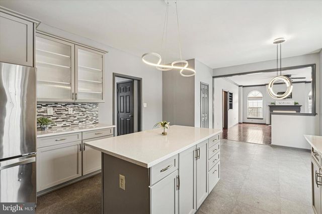 1003 CLOVER MILL CIR, Collegeville, PA 19426