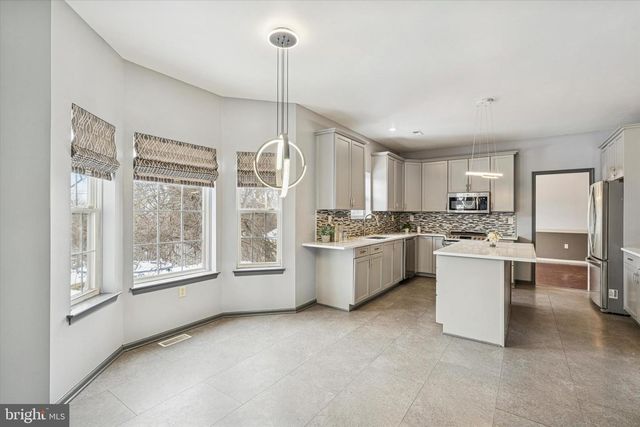 1003 CLOVER MILL CIR, Collegeville, PA 19426