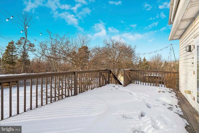 1003 CLOVER MILL CIR, Collegeville, PA 19426