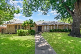 2641 Pinehurst Drive, Plano, TX 75075