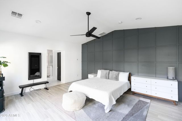 3830 E DEVONSHIRE Avenue, Phoenix, AZ 85018