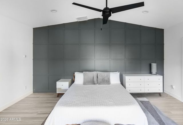 3830 E DEVONSHIRE Avenue, Phoenix, AZ 85018