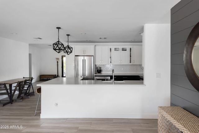 3830 E DEVONSHIRE Avenue, Phoenix, AZ 85018