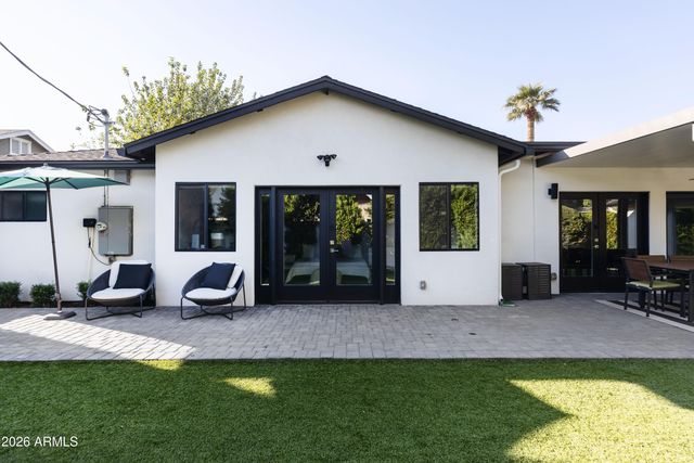 3830 E DEVONSHIRE Avenue, Phoenix, AZ 85018