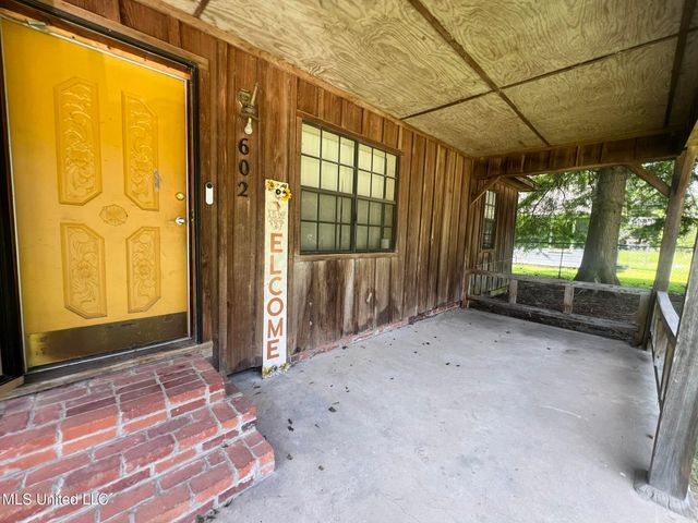602 S Bayou Avenue, Cleveland, MS 38732