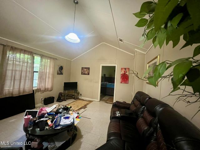602 S Bayou Avenue, Cleveland, MS 38732