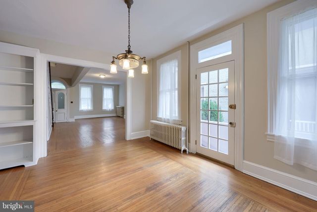 536 E KING ST, Lancaster, PA 17602