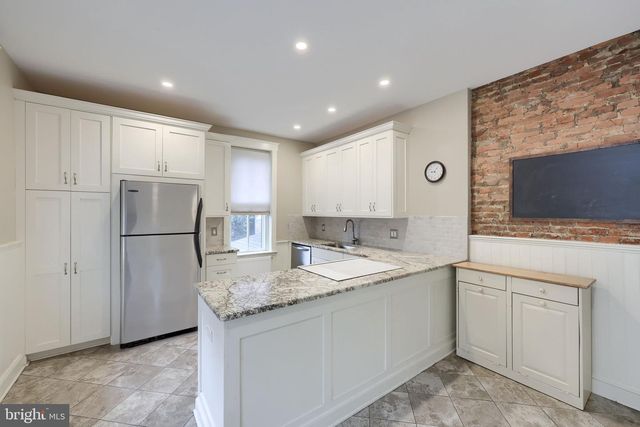 536 E KING ST, Lancaster, PA 17602