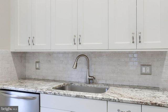 536 E KING ST, Lancaster, PA 17602