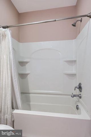 536 E KING ST, Lancaster, PA 17602