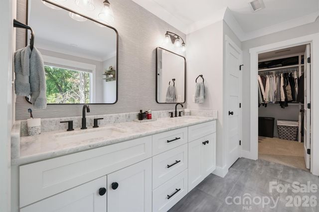 4016 Tresevant Avenue, Charlotte, NC 28208
