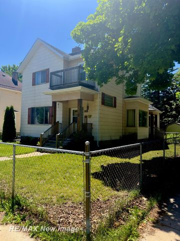 200 Raymond Street, Bay City, MI 48706