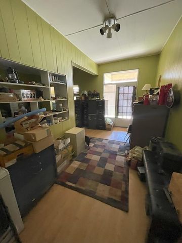 805 E Holland Avenue, Alpine, TX 79830