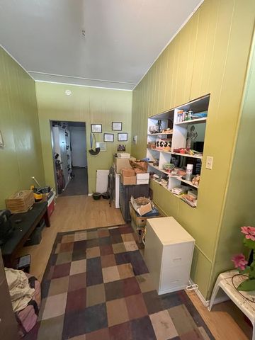 805 E Holland Avenue, Alpine, TX 79830