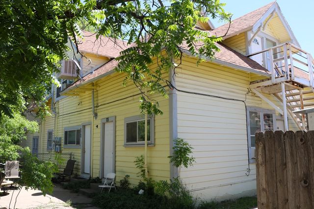 805 E Holland Avenue, Alpine, TX 79830