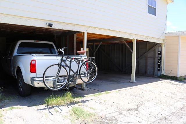 805 E Holland Avenue, Alpine, TX 79830