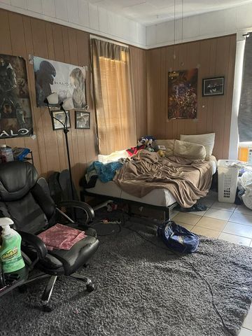 805 E Holland Avenue, Alpine, TX 79830