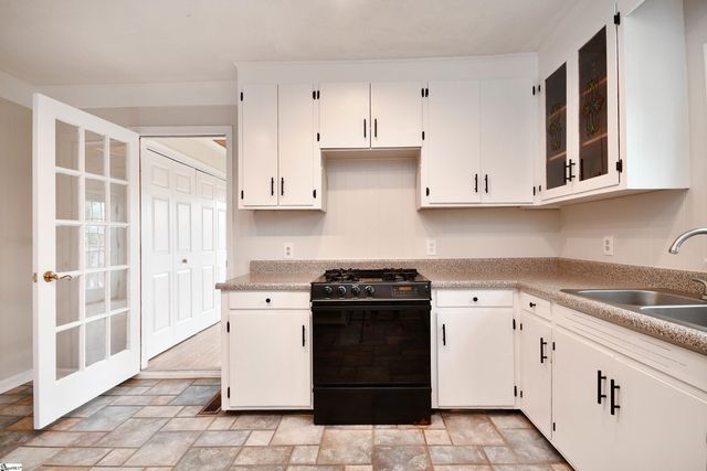 304 N 1st Street, Easley, SC 29640