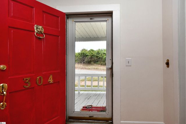 304 N 1st Street, Easley, SC 29640