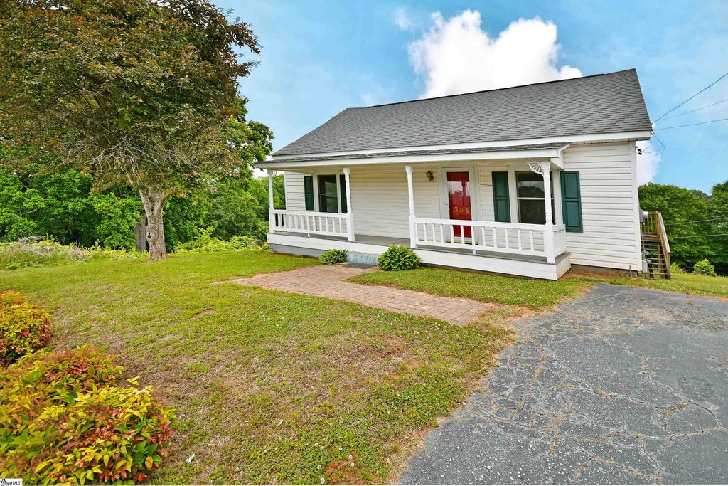 304 N 1st Street, Easley, SC 29640