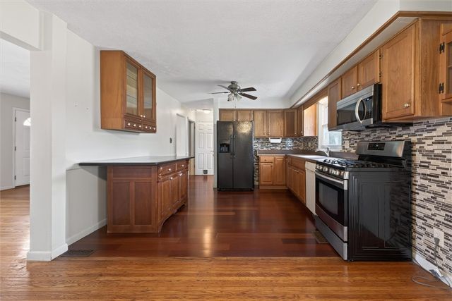 207 Edgemere Drive, Greece, NY 14612