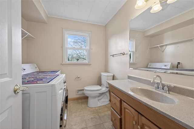 207 Edgemere Drive, Greece, NY 14612