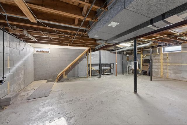 207 Edgemere Drive, Greece, NY 14612