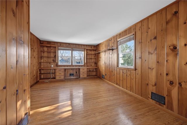 207 Edgemere Drive, Greece, NY 14612