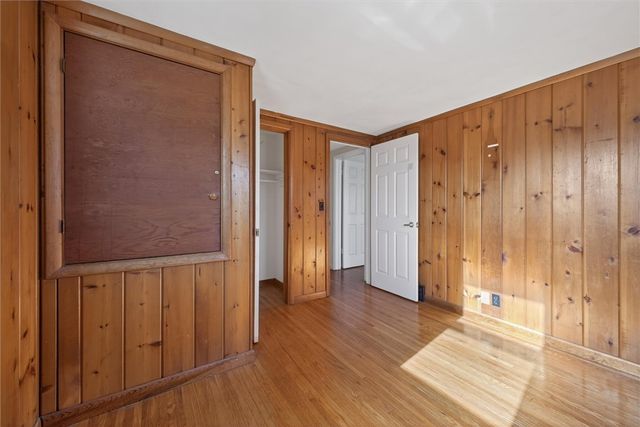 207 Edgemere Drive, Greece, NY 14612