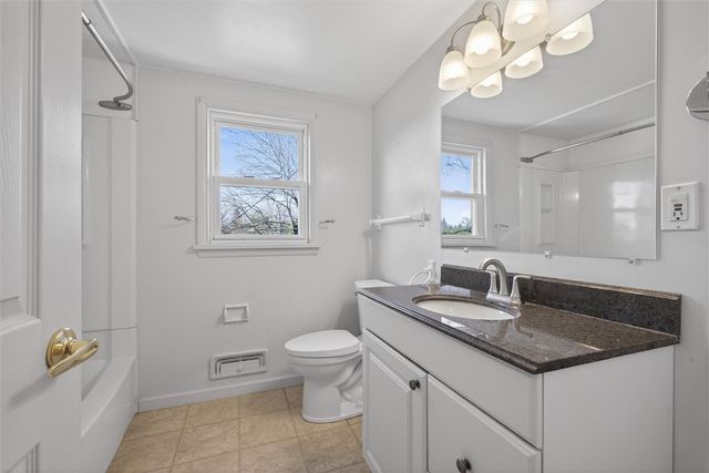 207 Edgemere Drive, Greece, NY 14612